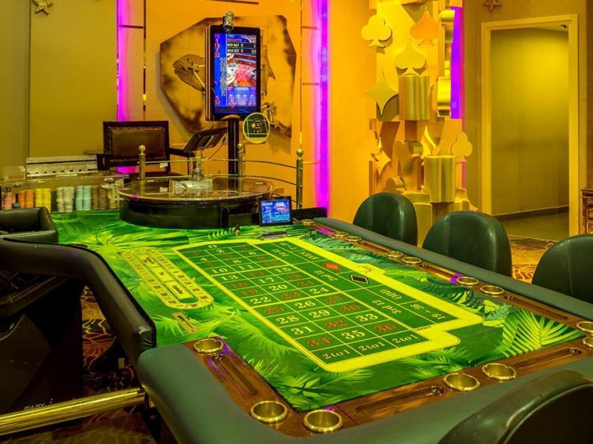 Vuni Palace Luxury Resort & Beach & Casino Kyrenia  Extérieur photo